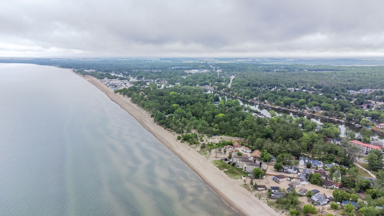 Photo of Outdoor in Wasaga Beach