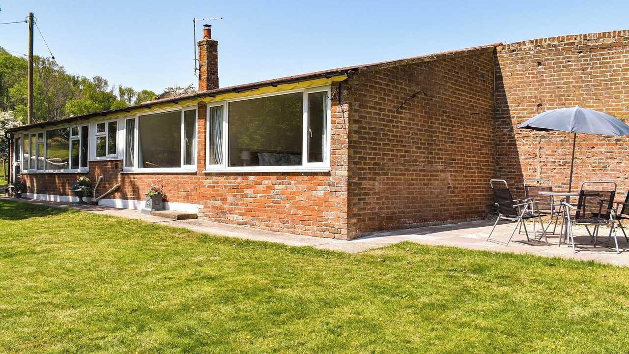 Photo of Outdoor in Etchinghill