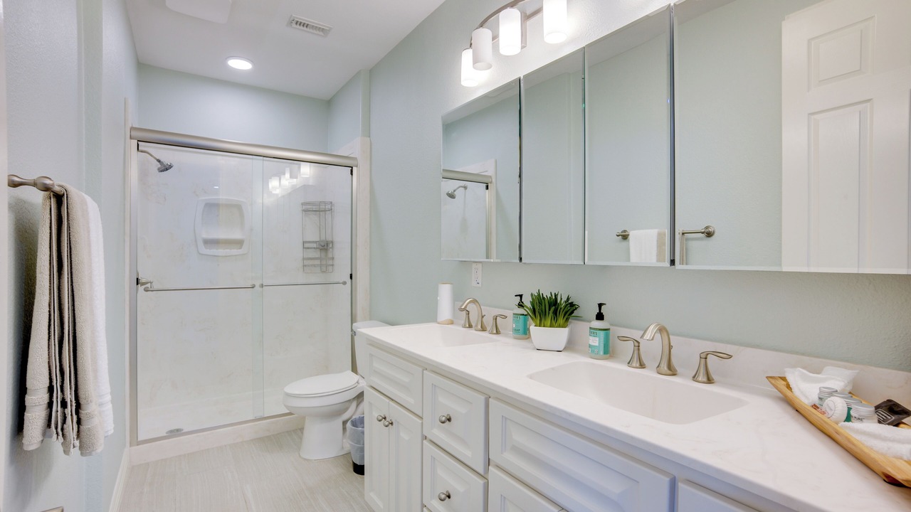 Photo of Bathroom in Seven Coves