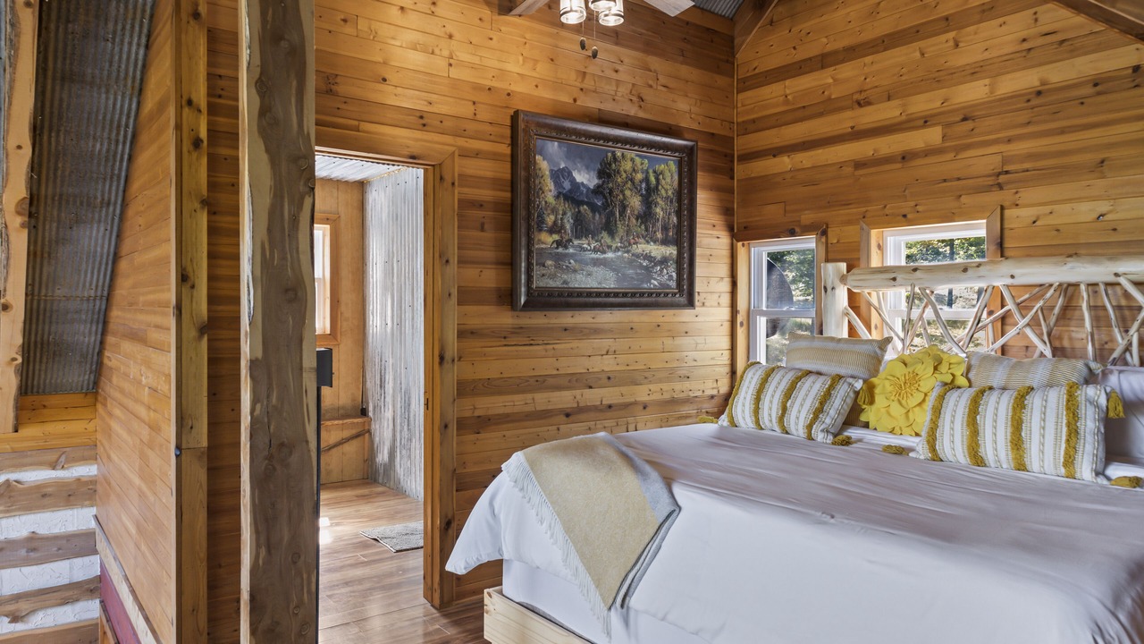 Photo of Bedroom in Muskogee