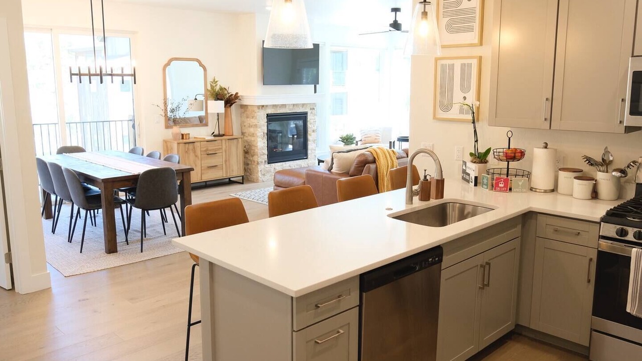 Photo of Kitchen in Lakeside Village