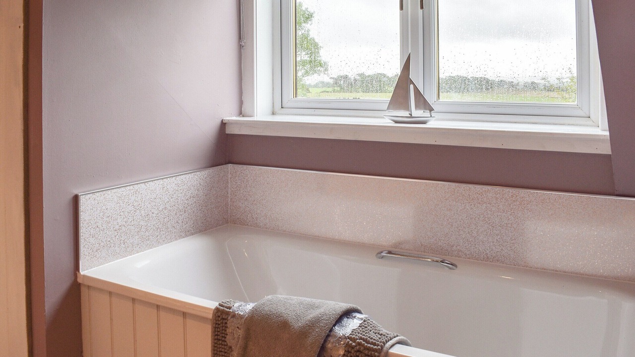 Photo of Bathroom in Duns