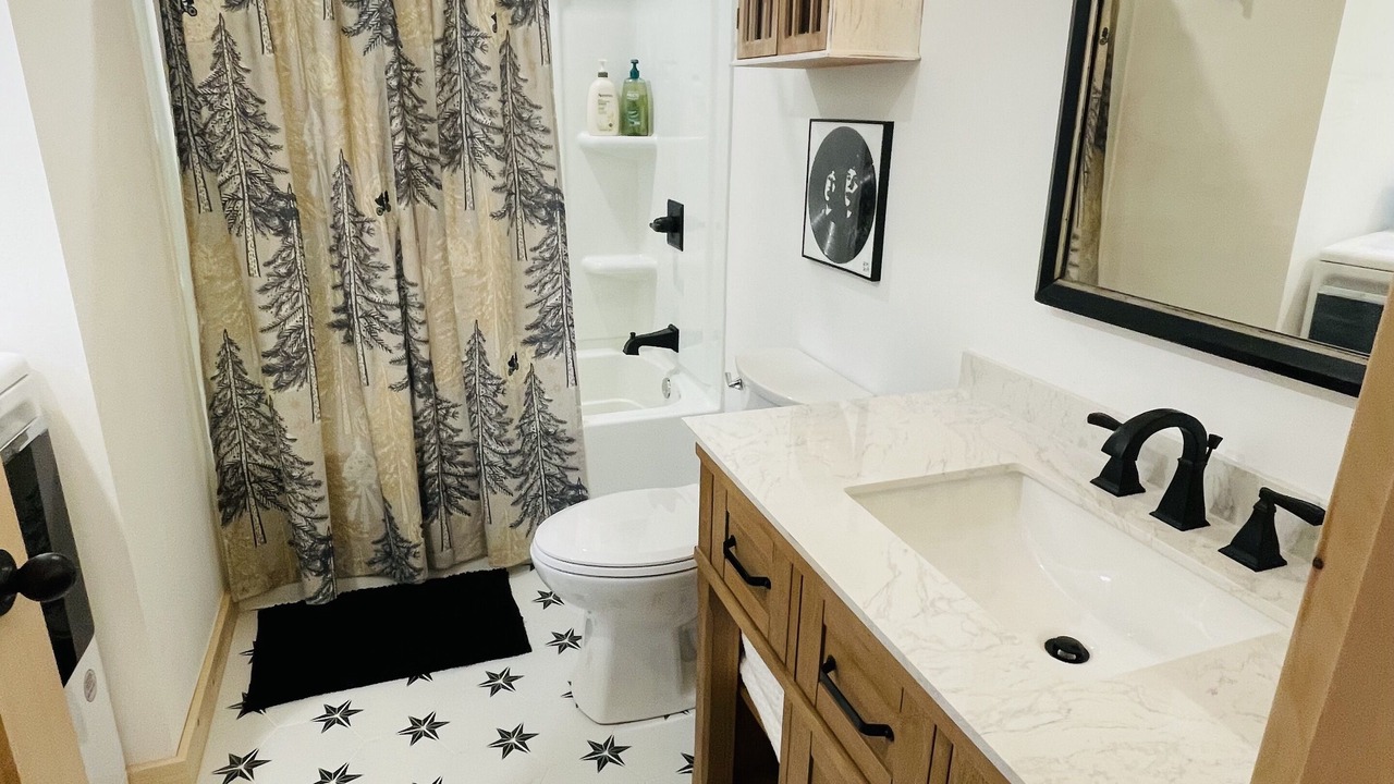 Photo of Bathroom in Mountain View
