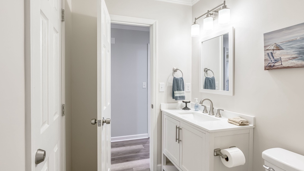 Photo of Bathroom in Smyrna