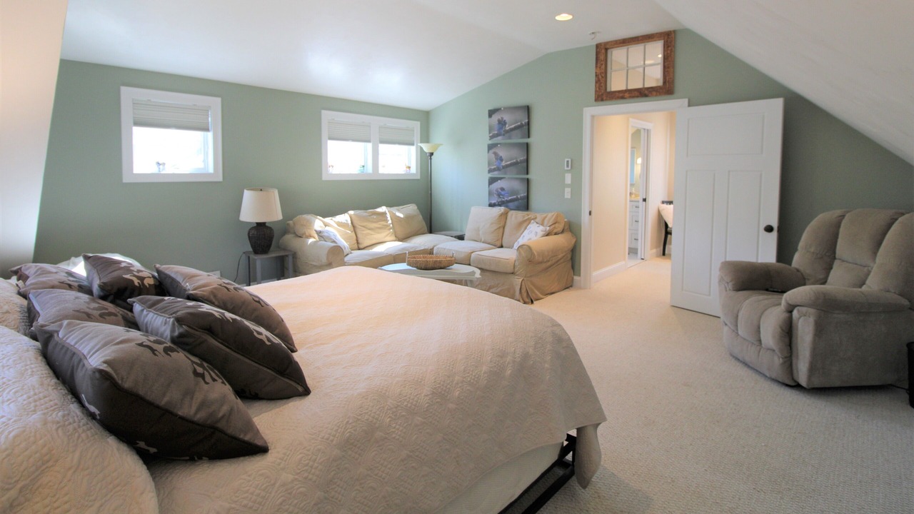 Photo of Bedroom in Northwest Harwich