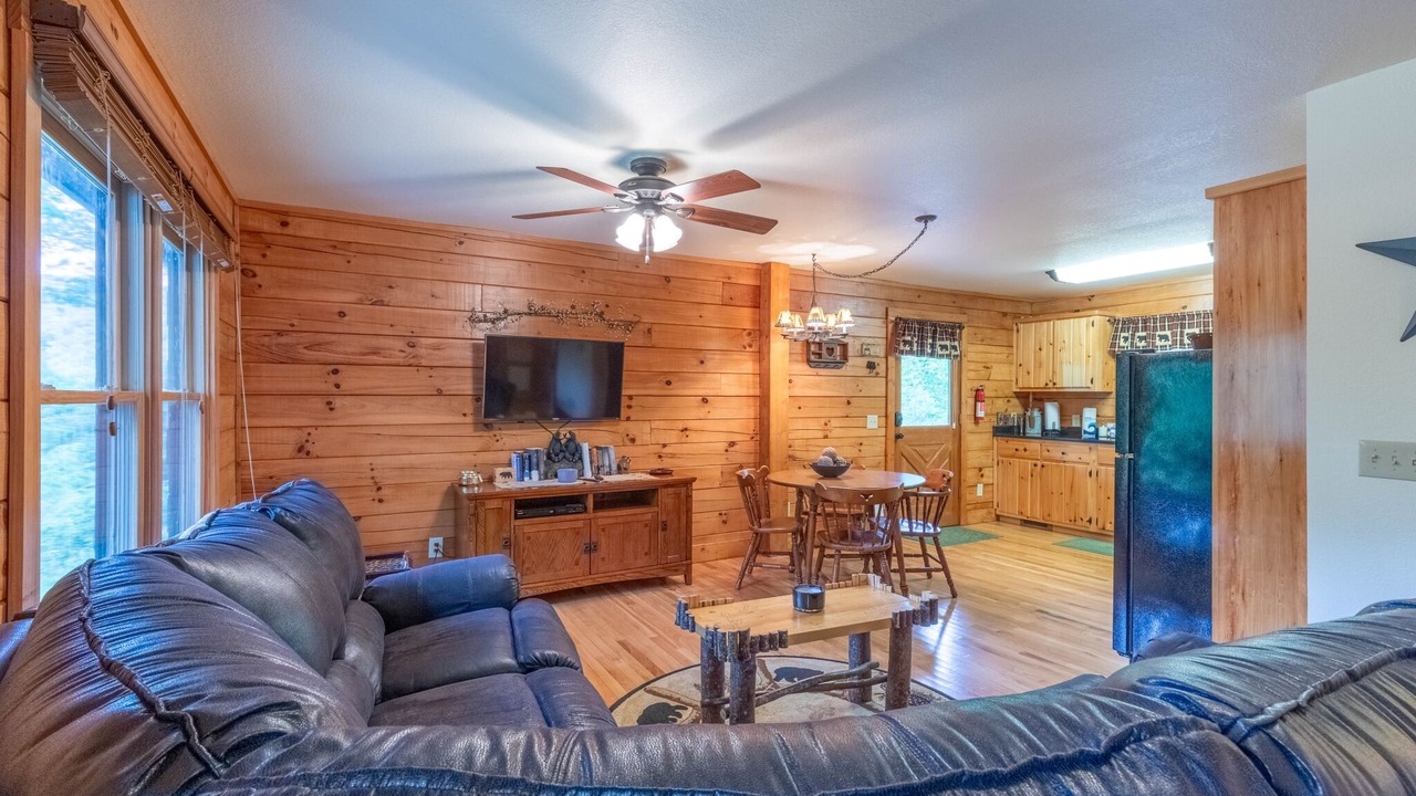 Photo of Bedroom in Robbinsville