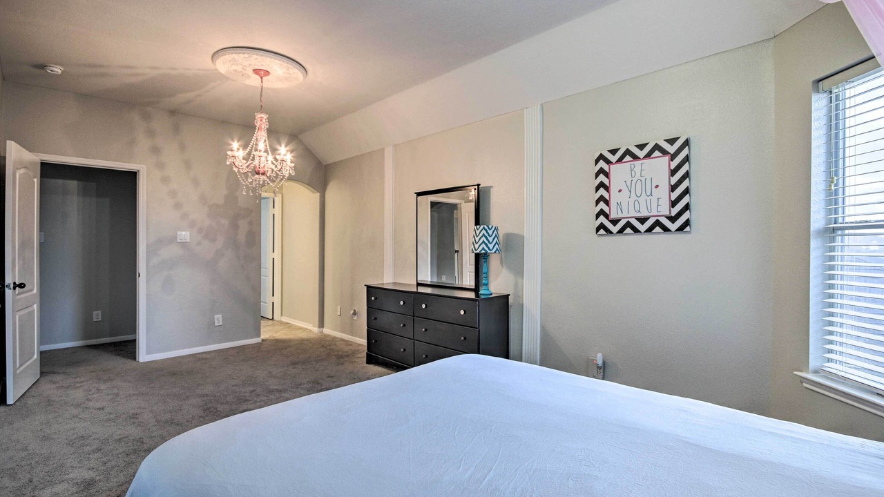 Photo of Bedroom in Iowa Colony