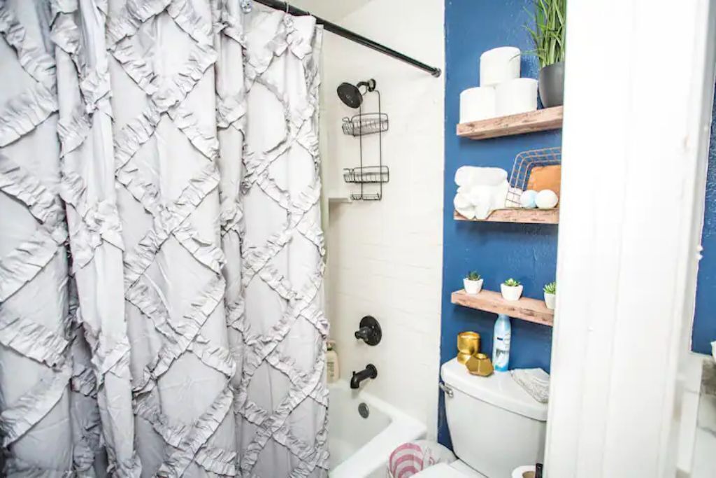 Photo of Bathroom in Raintree