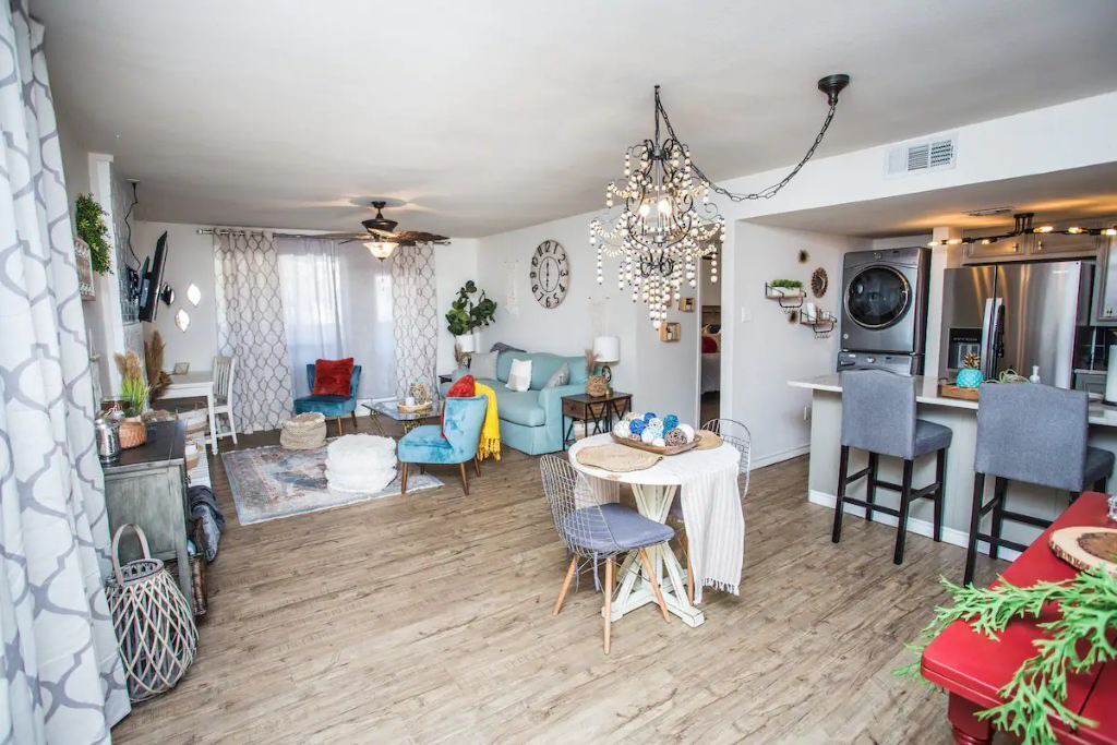 Photo of Livingroom in Raintree