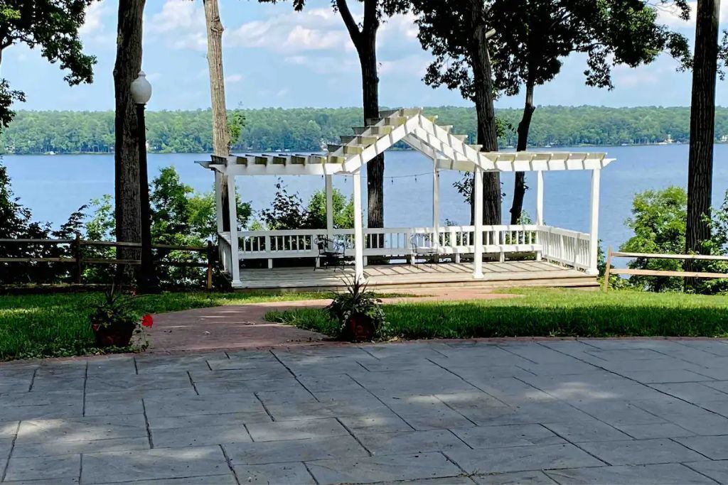 Photo of Outdoor in Woodlake