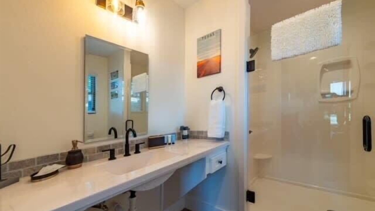 Photo of Bathroom in Elm Mott