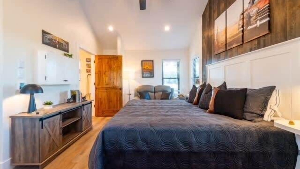 Photo of Bedroom in Elm Mott
