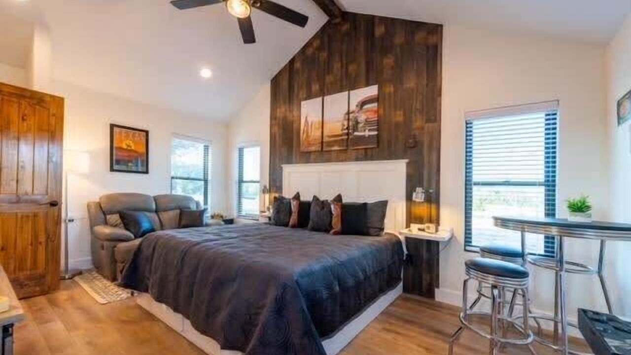 Photo of Bedroom in Elm Mott