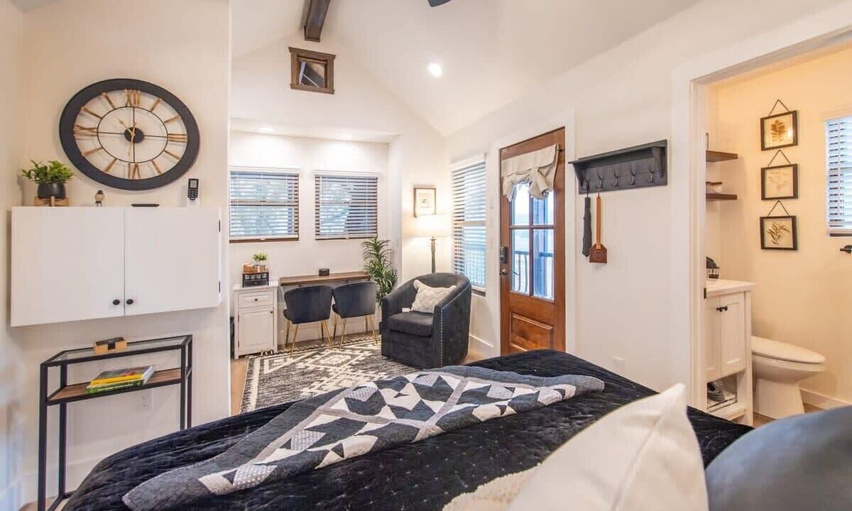 Photo of Bedroom in Elm Mott