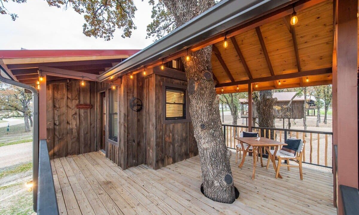 Photo of Outdoor in Elm Mott