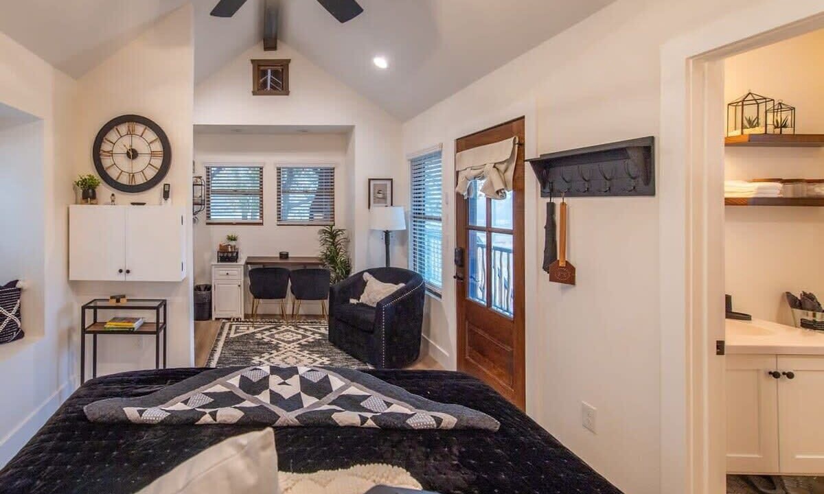 Photo of Bedroom in Elm Mott