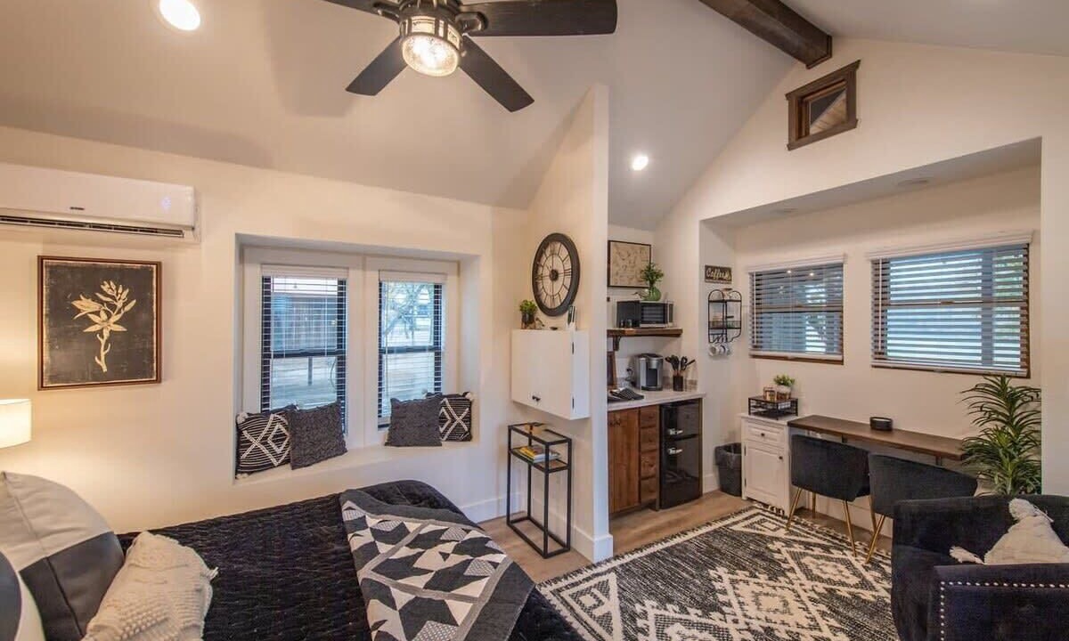 Photo of Bedroom in Elm Mott
