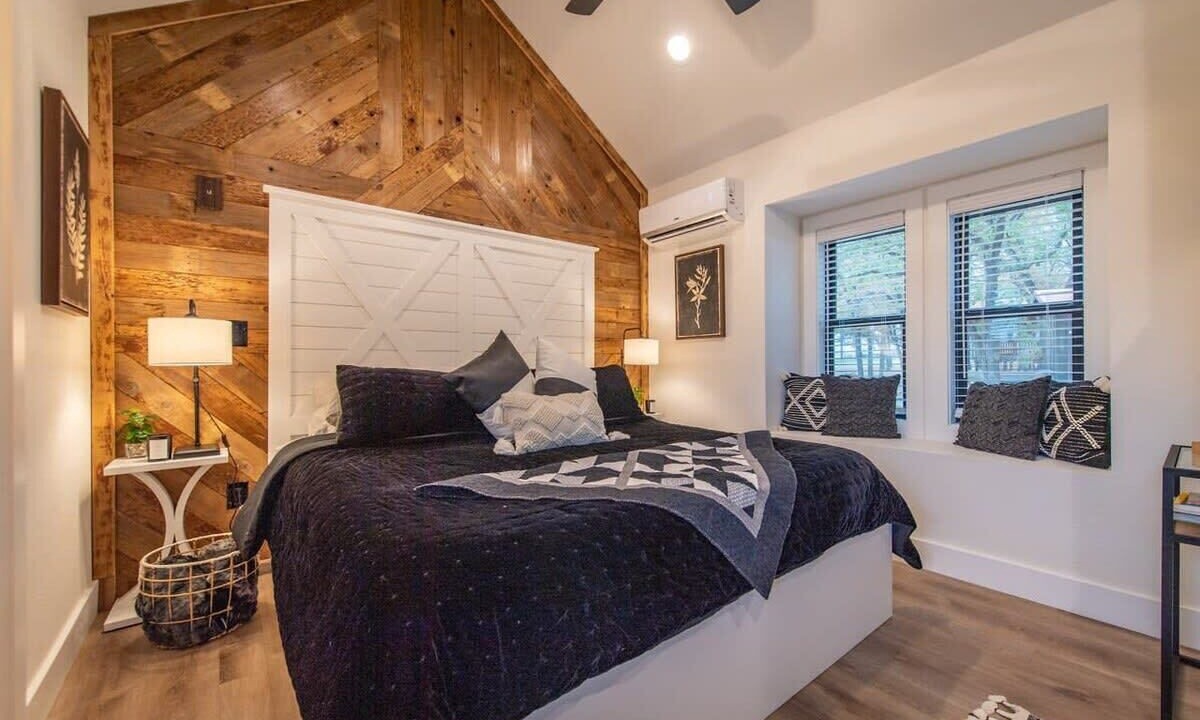 Photo of Bedroom in Elm Mott