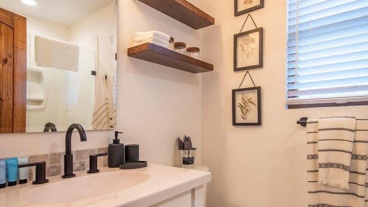 Photo of Bathroom in Elm Mott