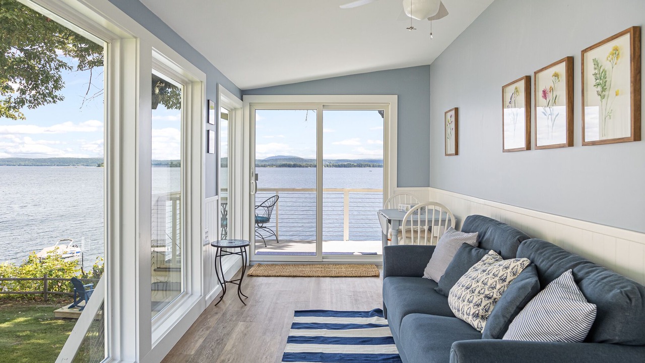 Photo of Livingroom in Grand Isle