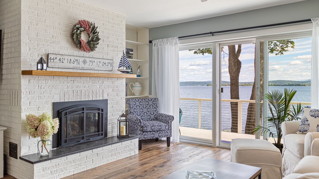 Photo of Livingroom in Grand Isle