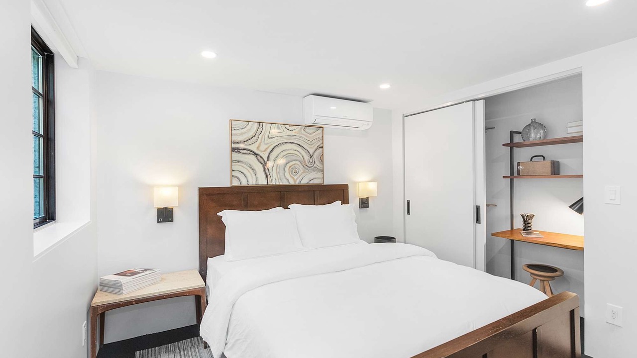 Photo of Bedroom in Green Lake