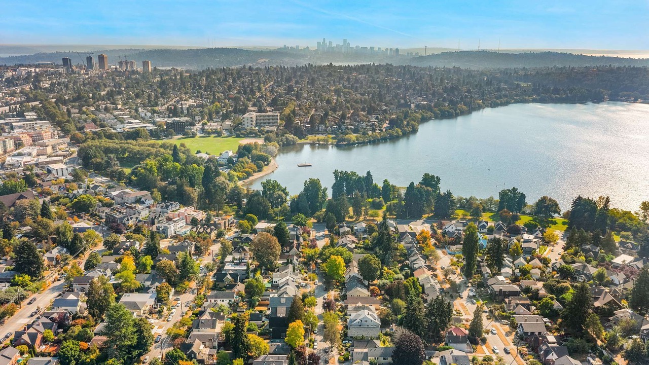 Photo of Outdoor in Green Lake
