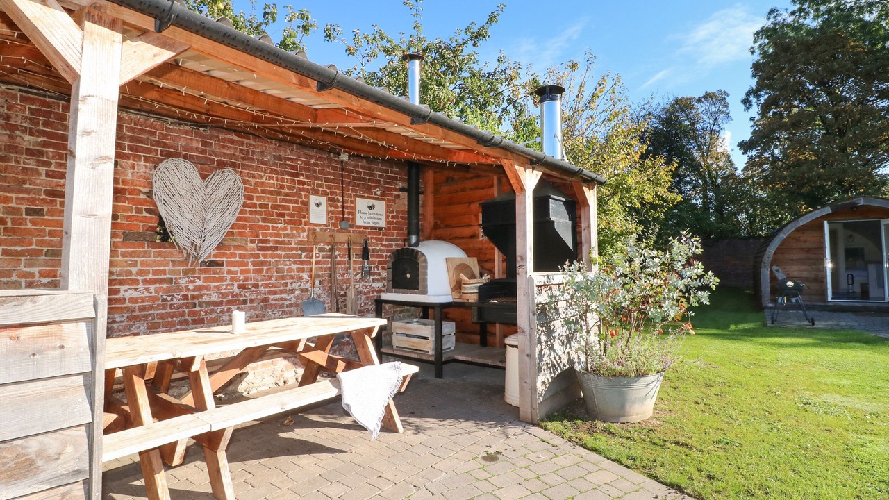 Photo of Outdoor in Denstone