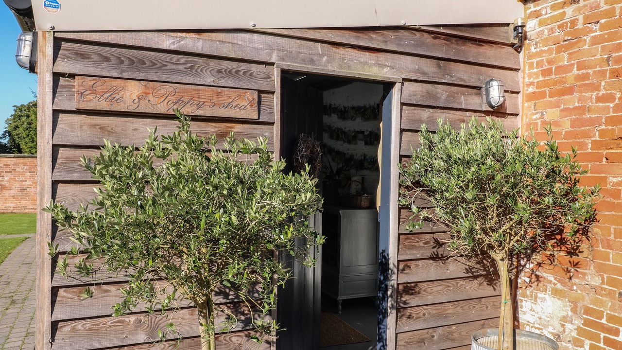 Photo of Outdoor in Denstone