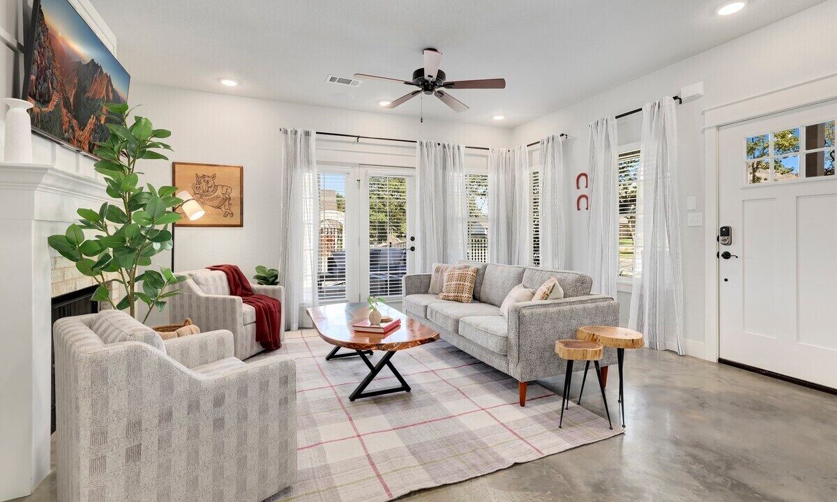 Photo of Livingroom in Fayetteville