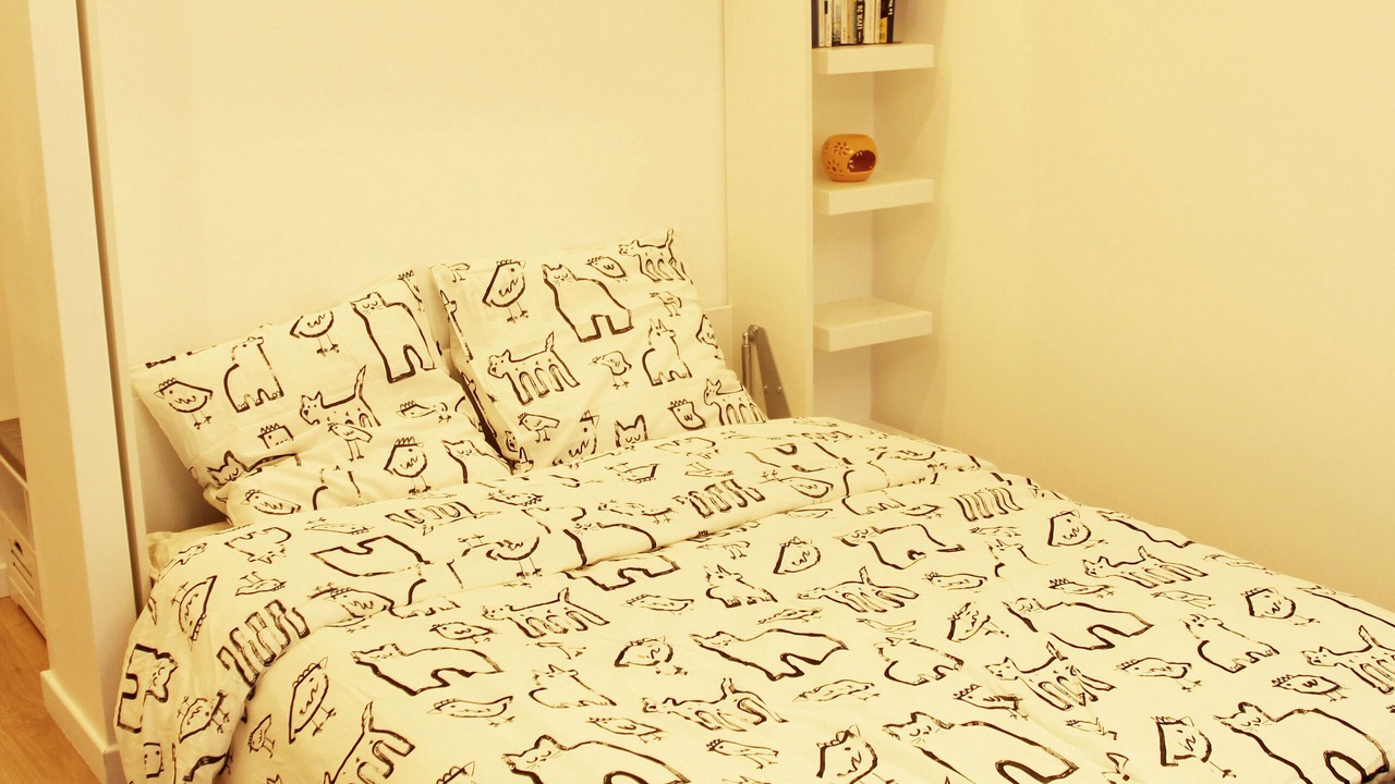 Photo of Bedroom in Republique–Point-du-Jour