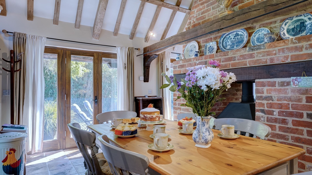 Photo of Others in Trunch