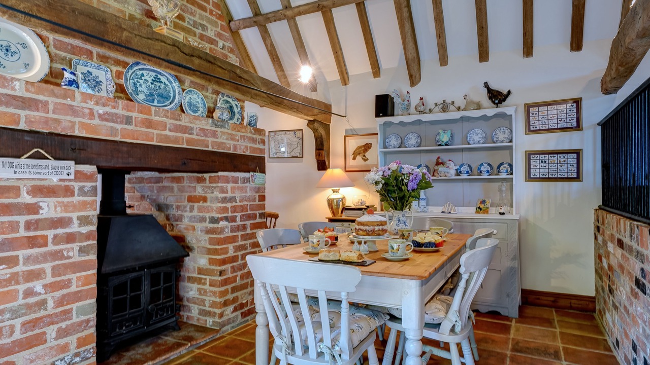 Photo of Others in Trunch