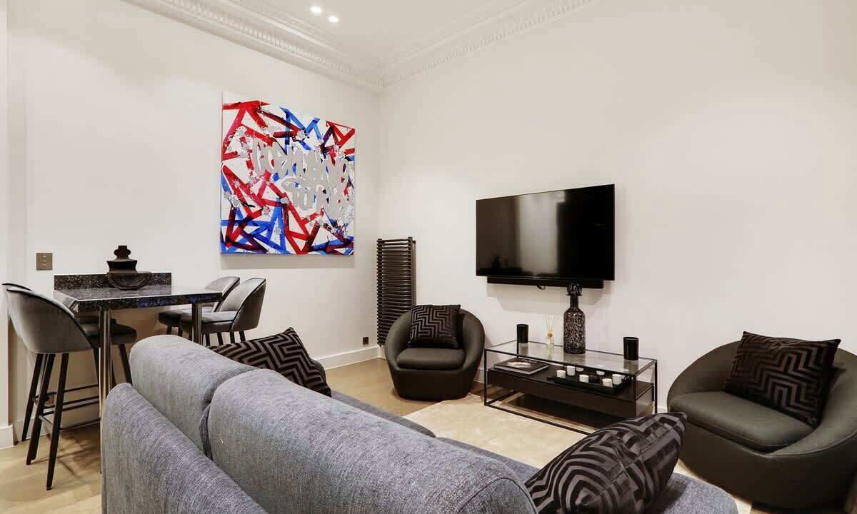 Photo of Livingroom in Chaillot