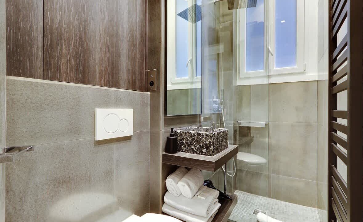 Photo of Bathroom in Chaillot