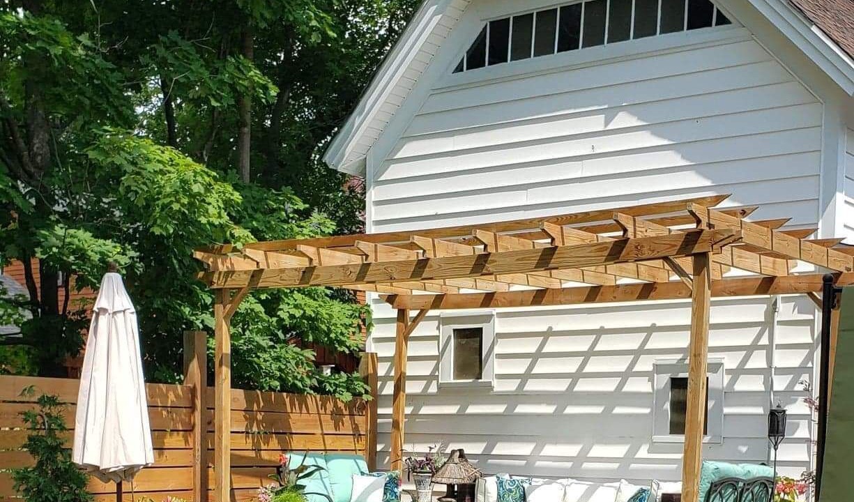 Photo of Patio Balcony in East Aurora