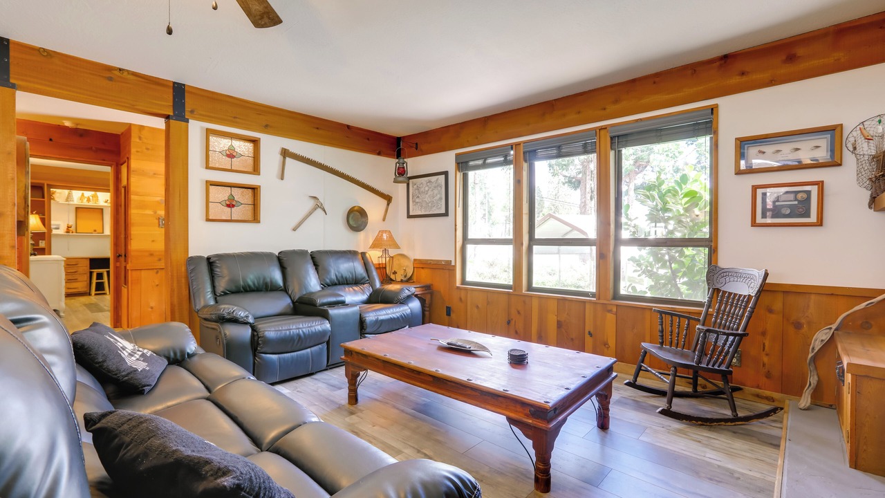 Photo of Livingroom in Placerville