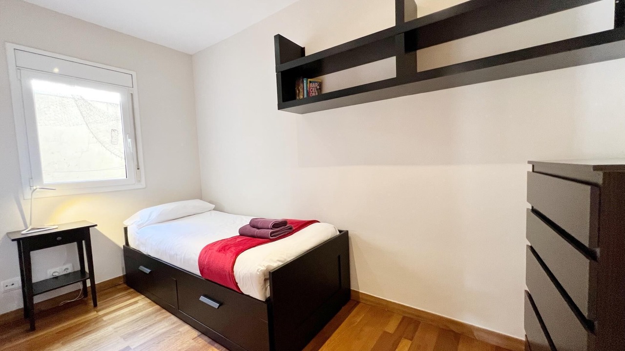Photo of Bedroom in El Poble-sec