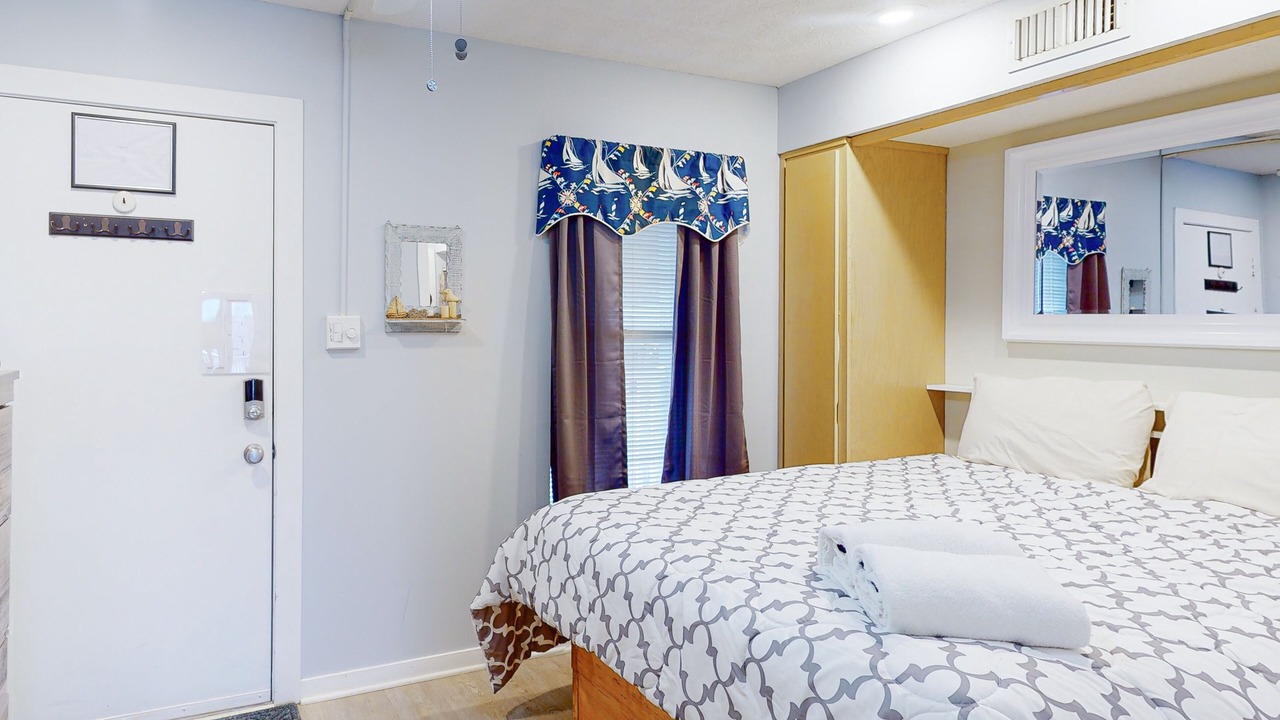 Photo of Bedroom in North Shore