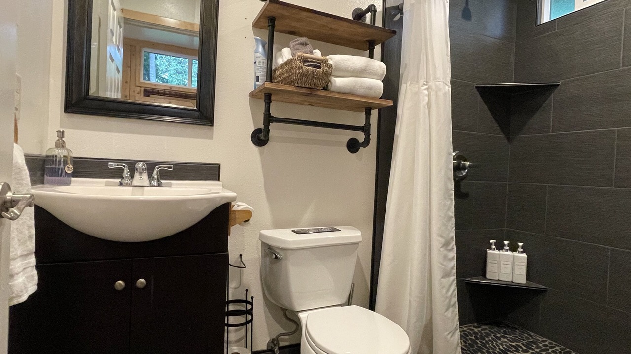 Photo of Bathroom in Hana