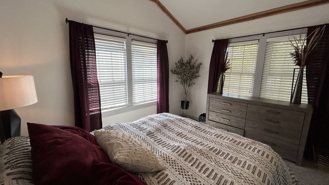 Photo of Bedroom in Shiner