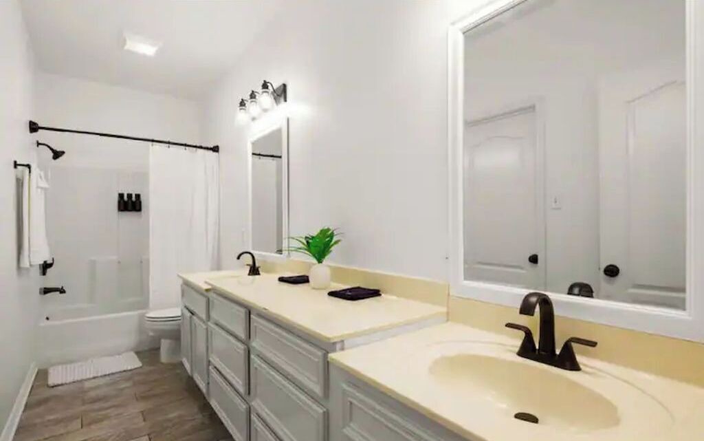 Photo of Bathroom in Corpus Christi