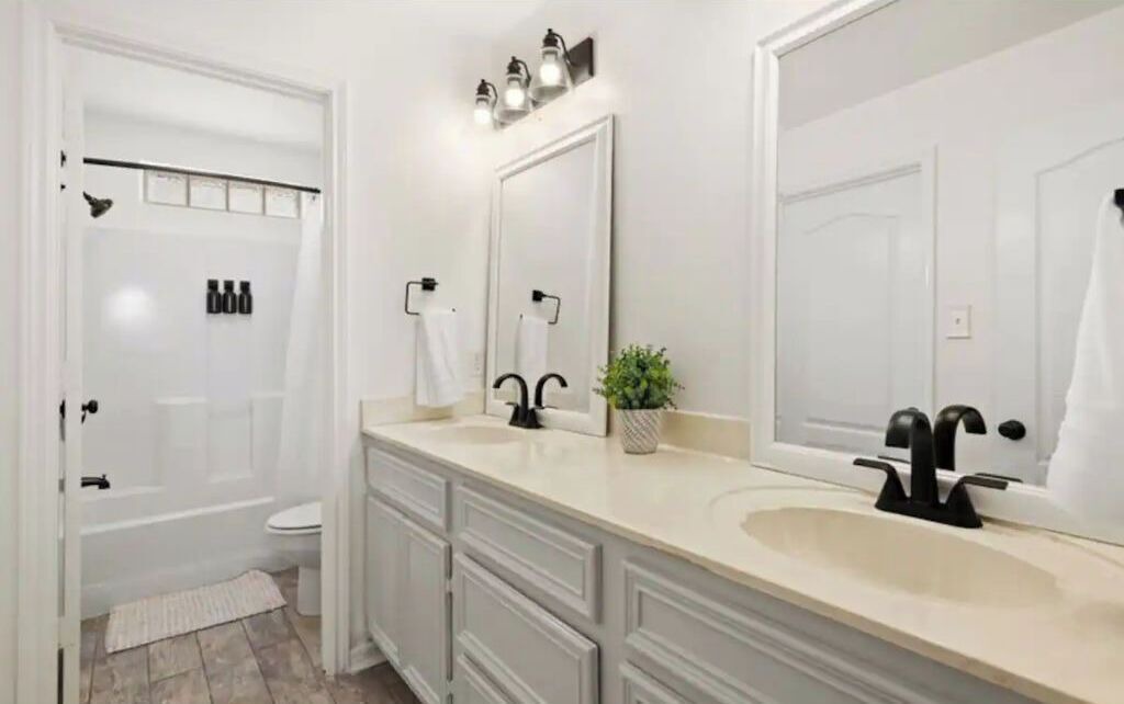 Photo of Bathroom in Corpus Christi