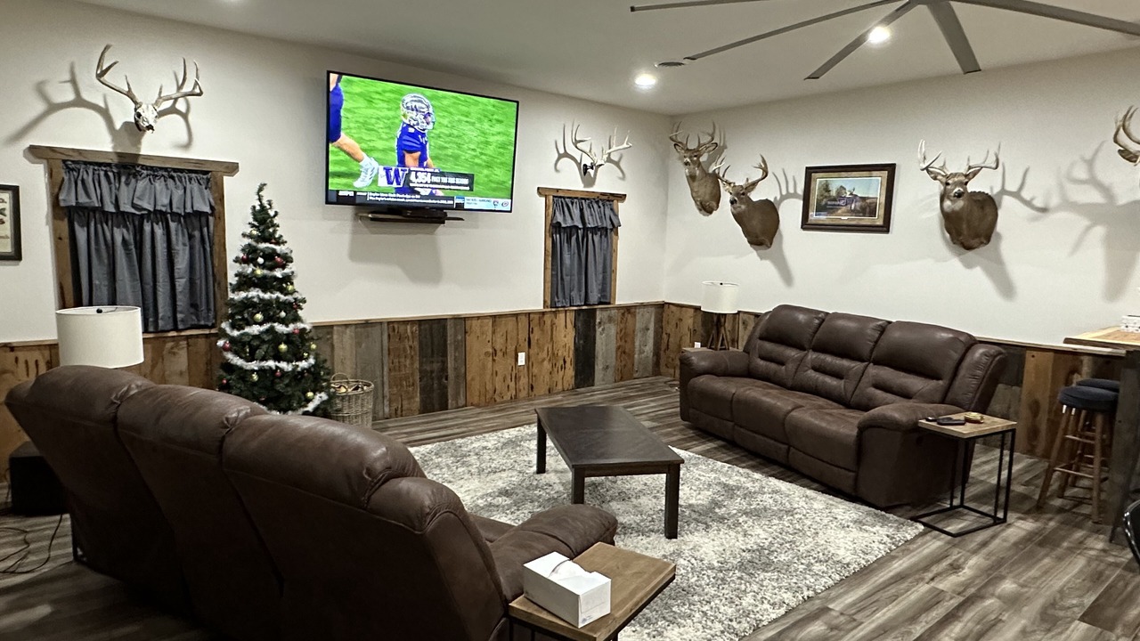 Photo of Livingroom in Ellis County