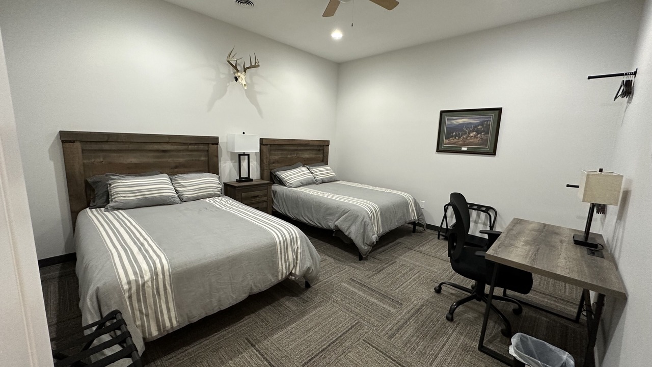Photo of Bedroom in Ellis County