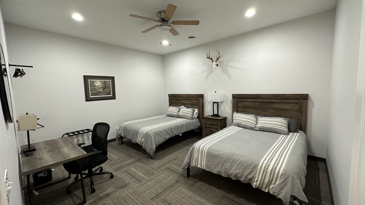 Photo of Bedroom in Ellis County