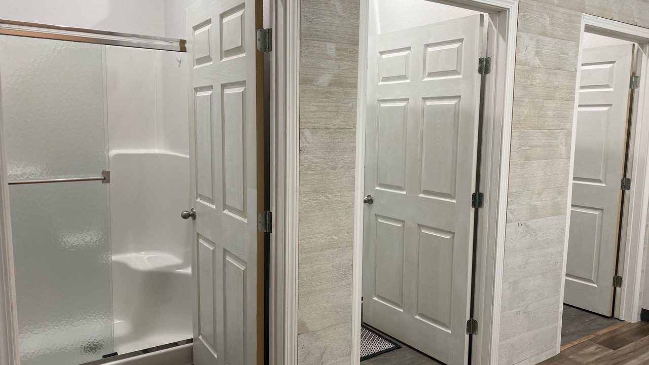 Photo of Bathroom in Ellis County