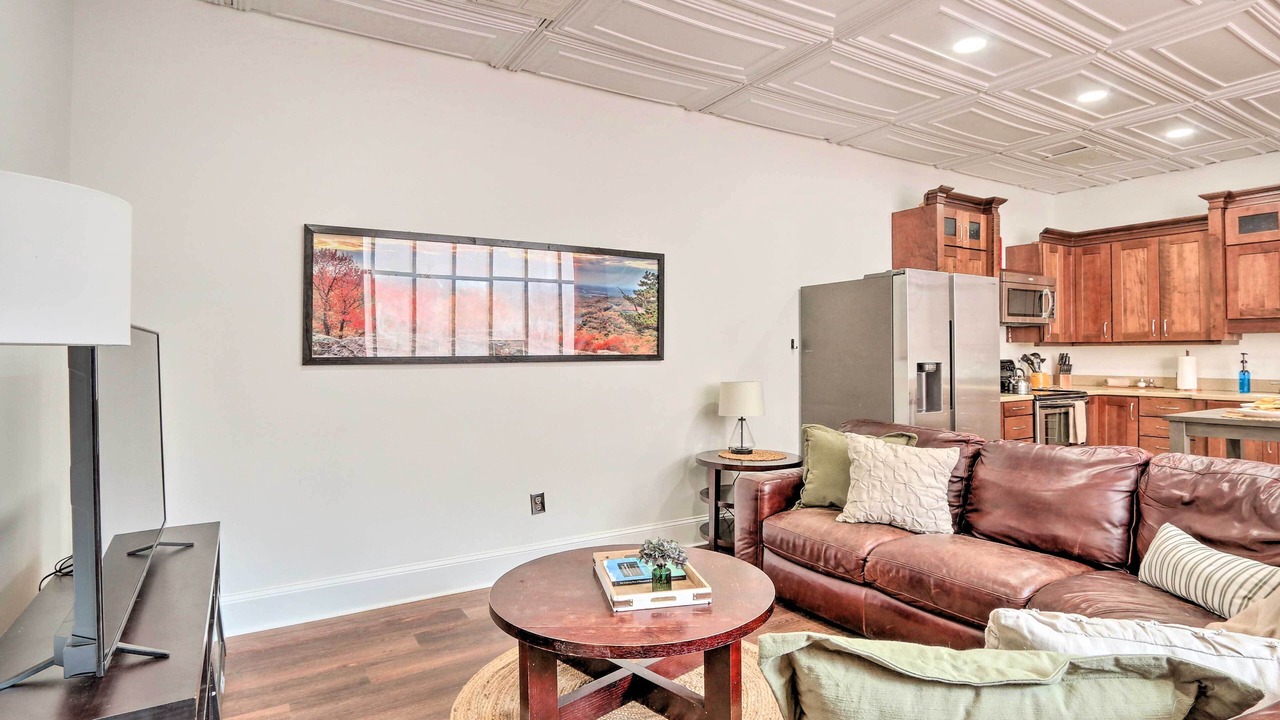 Photo of Livingroom in Front Royal
