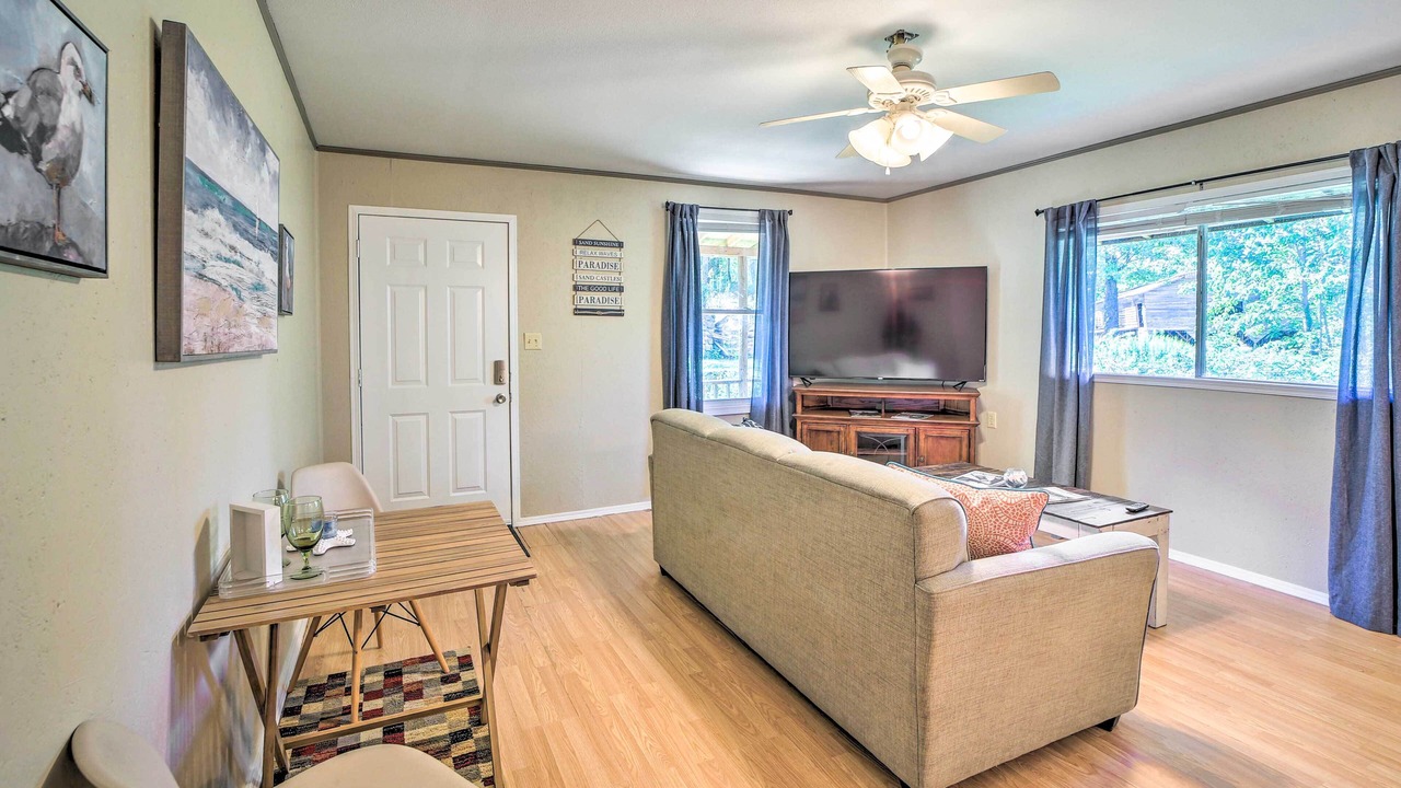 Photo of Bedroom in Mountainburg