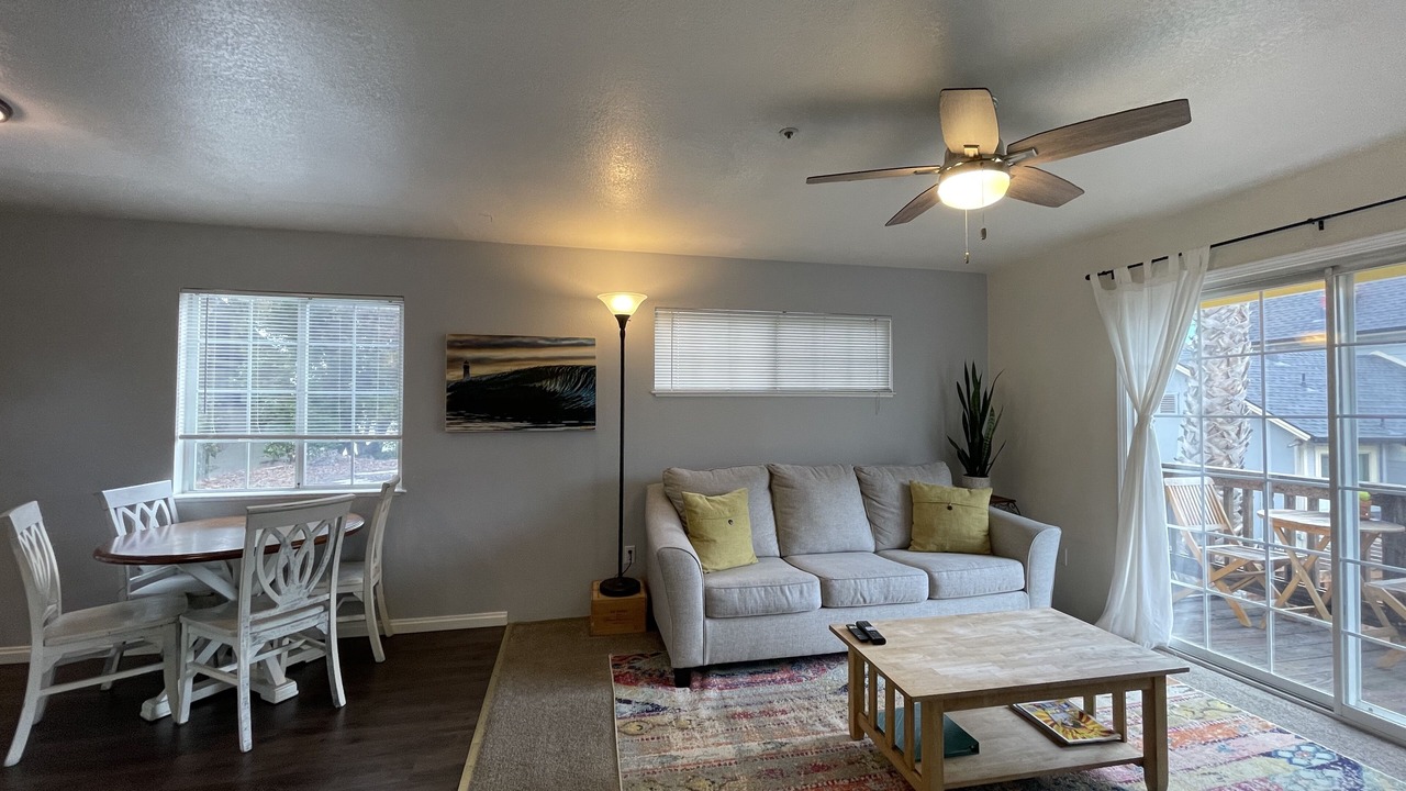 Photo of Livingroom in Beach Hill - Beach Flats